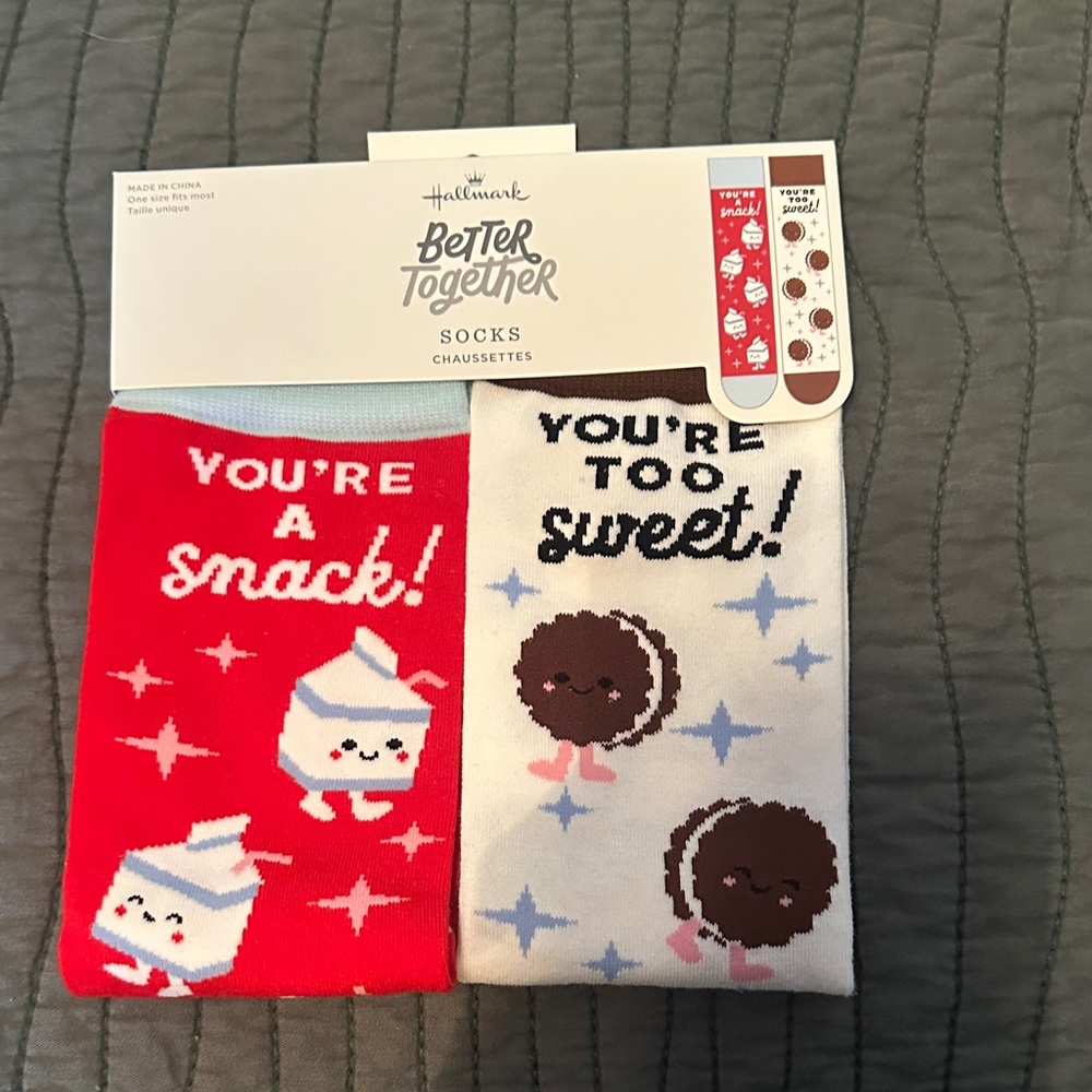 Hallmark Better Together Snack Socks - Red & Cream